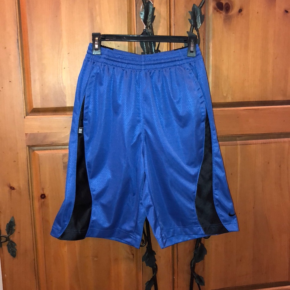 Nike Basketball shorts NWOT